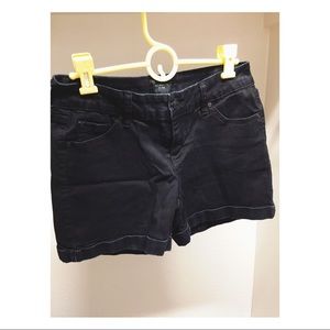 Celebrity Pink Midi Black Shorts